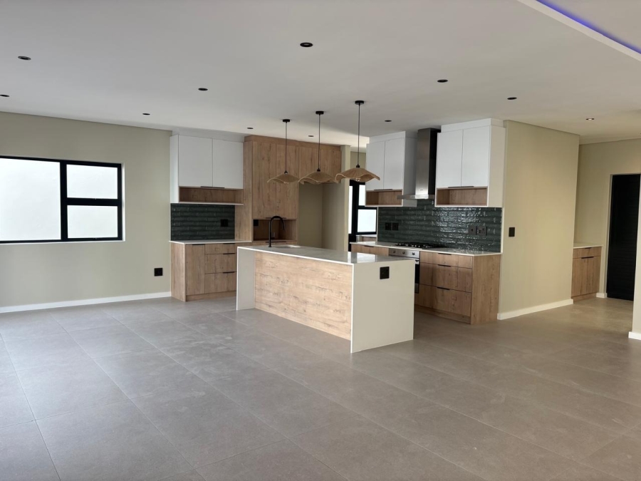 4 Bedroom Property for Sale in Sandown Western Cape